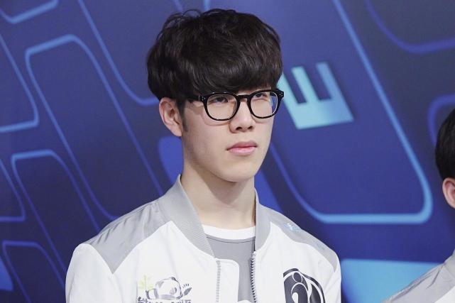 里程碑！哈兰德连续11场国家队破门，追平63年前纪录